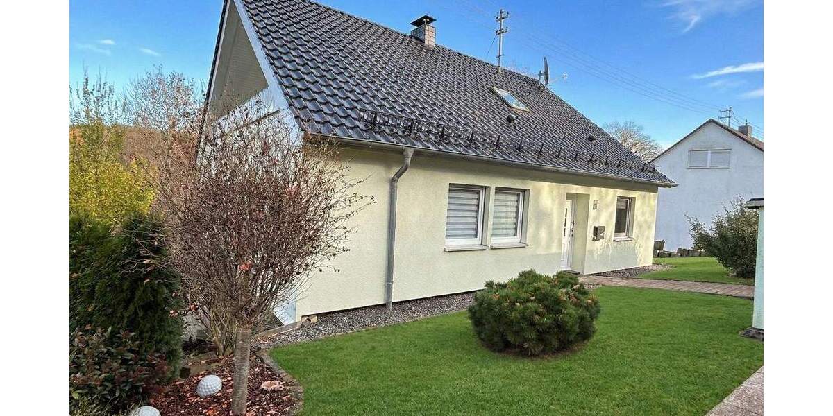 Einfamilienhaus Alsdorf - 4 Zimmer, 140 m&sup2;, 250.000&euro; | Angebot:25775950