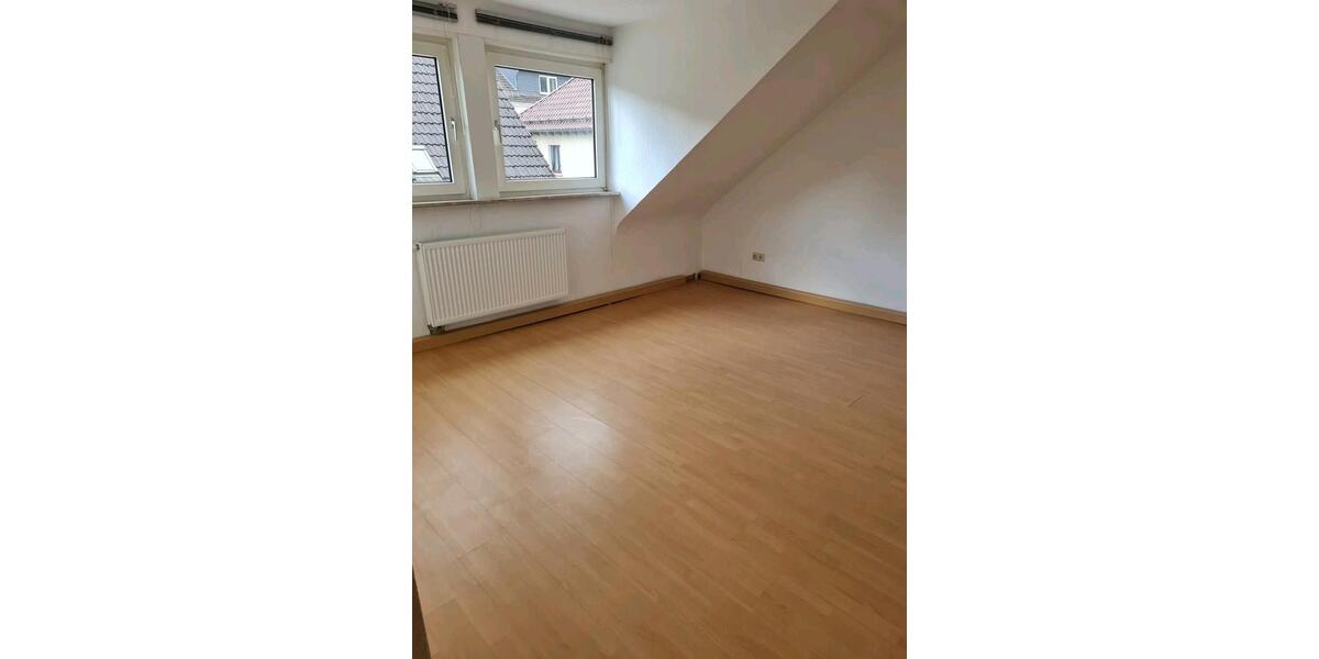 Dachgeschoßwohnung Niederfischbach - 3 Zimmer, 84 m&sup2;, 800&euro; | Angebot:24153226