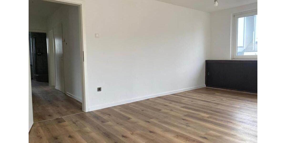 Etagenwohnung Siegen Kaan-Marienborn - 3 Zimmer, 115 m&sup2;, 920&euro; | Angebot:25975465