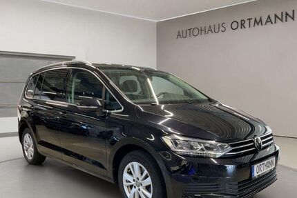 VW Touran 33.309 km 26.890 &euro; Wissen 57537