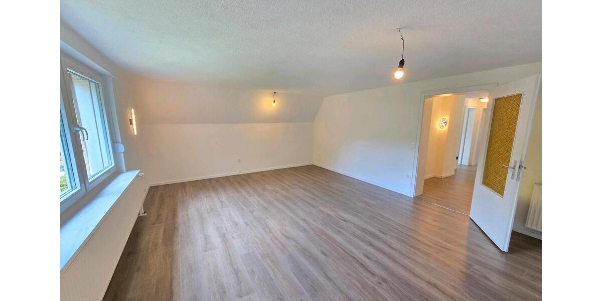 Etagenwohnung Hilchenbach - 3 Zimmer, 87 m&sup2;, 720&euro; | Angebot:26648915