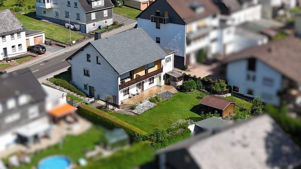 Mehrfamilienhaus, Wohnhaus Bad Marienberg - 6 Zimmer, 153 m&sup2;, 240.000&euro; | Angebot:25685046