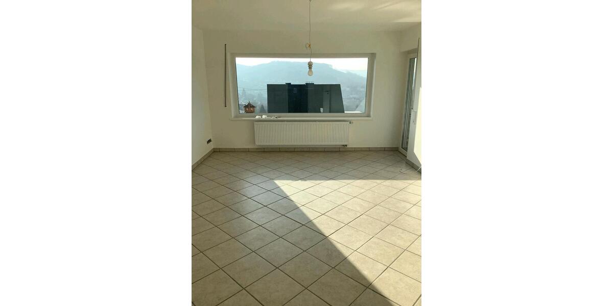 Erdgeschoßwohnung Siegen Eiserfeld - 2 Zimmer, 87 m&sup2;, 1.100&euro; | Angebot:25780055