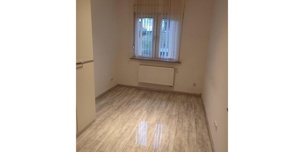 Mehrfamilienhaus, Wohnhaus Siegen Eiserfeld - 6 Zimmer, 140 m&sup2;, 260.000&euro; | Angebot:26395029