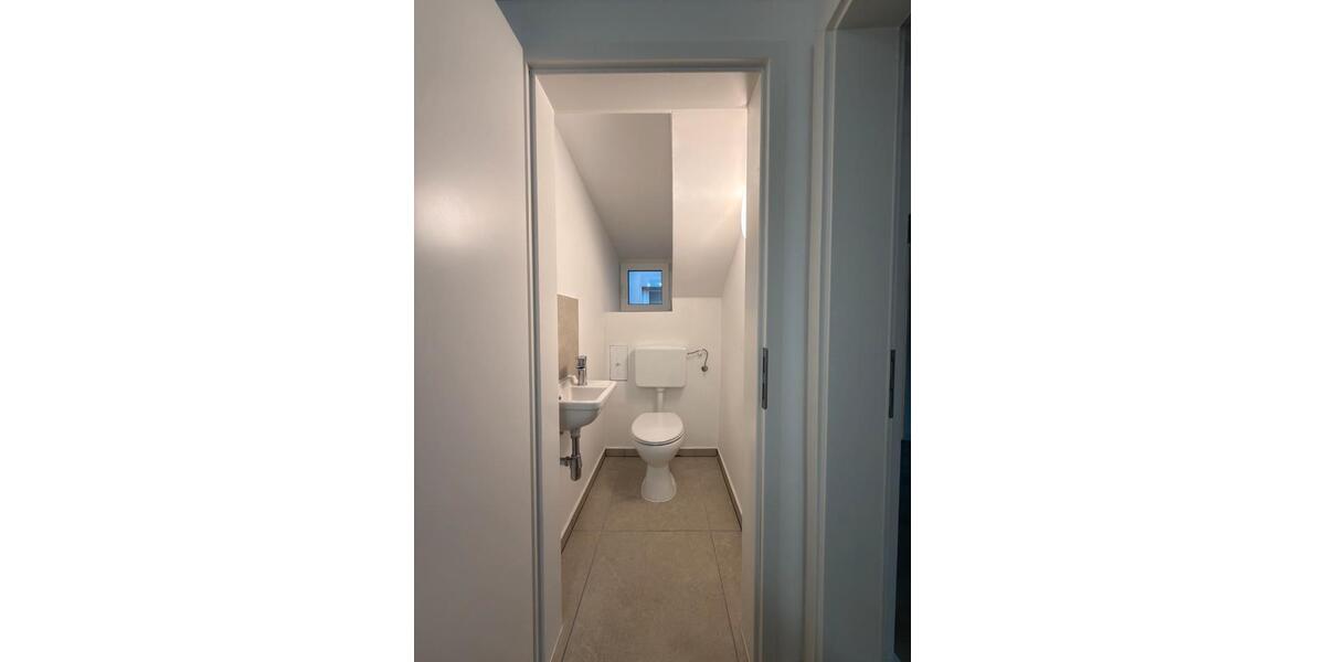 Dachgeschoßwohnung Betzdorf - 3 Zimmer, 95 m&sup2;, 700&euro; | Angebot:25999962