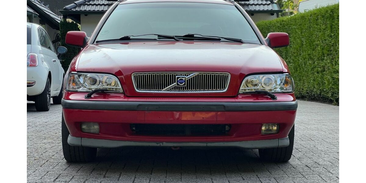 Volvo V40 182.687 km 1.400 &euro; Reichshof 51580