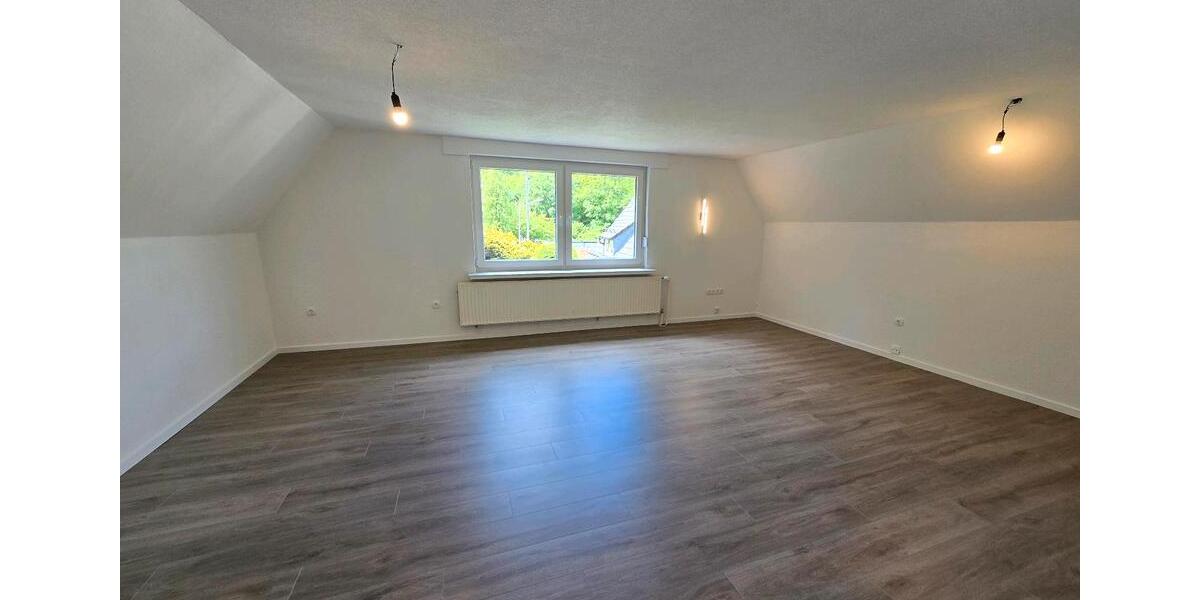 Etagenwohnung Hilchenbach - 3 Zimmer, 87 m&sup2;, 720&euro; | Angebot:26648915