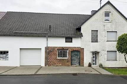 Haus Nauroth - 4 Zimmer, 120 m&sup2;, 220.000&euro; | Angebot:25721253