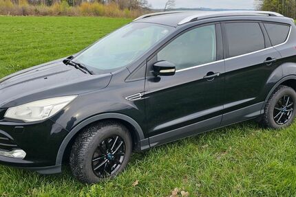 Ford Kuga 219.000 km 8.000 &euro; Wenden 57482