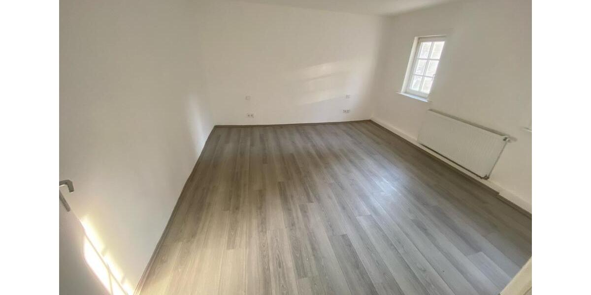 Etagenwohnung Hilchenbach - 5 Zimmer, 130 m&sup2;, 1.100&euro; | Angebot:25333270
