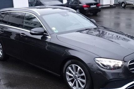 Mercedes-Benz E 200 104.000 km 25.700 &euro; Hattert 57644