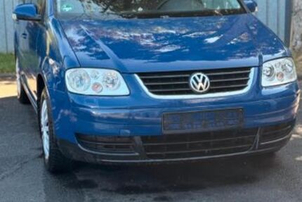 VW Touran 235.000 km 1.850 &euro; Siegen 57078