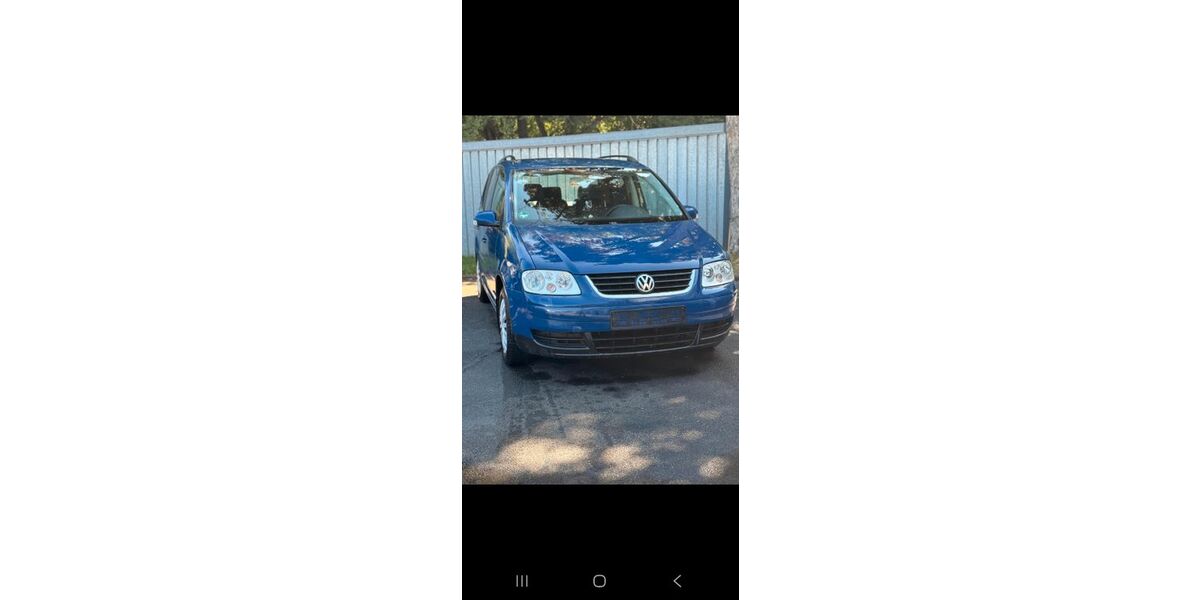VW Touran 235.000 km 1.850 &euro; Siegen 57078