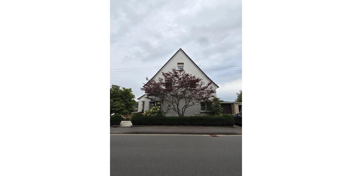 Einfamilienhaus Wissen - 5 Zimmer, 140 m&sup2;, 280.000&euro; | Angebot:25451483