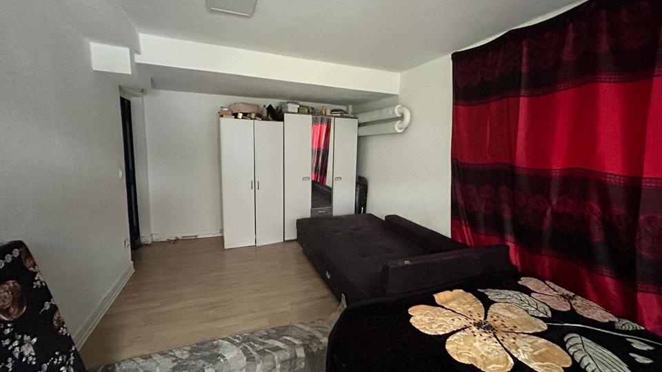 Etagenwohnung Wilnsdorf - 7 Zimmer, 200 m&sup2;, 1.800&euro; | Angebot:24896218