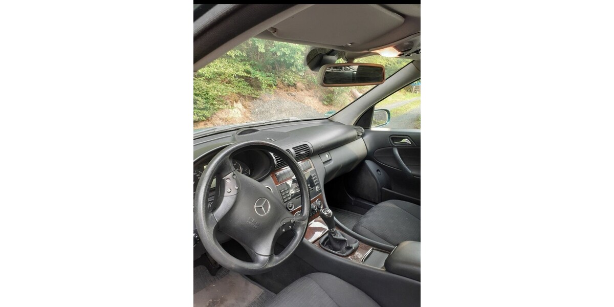 Mercedes-Benz c-180 232.323 km 2.200 &euro; Eschenburg 35713