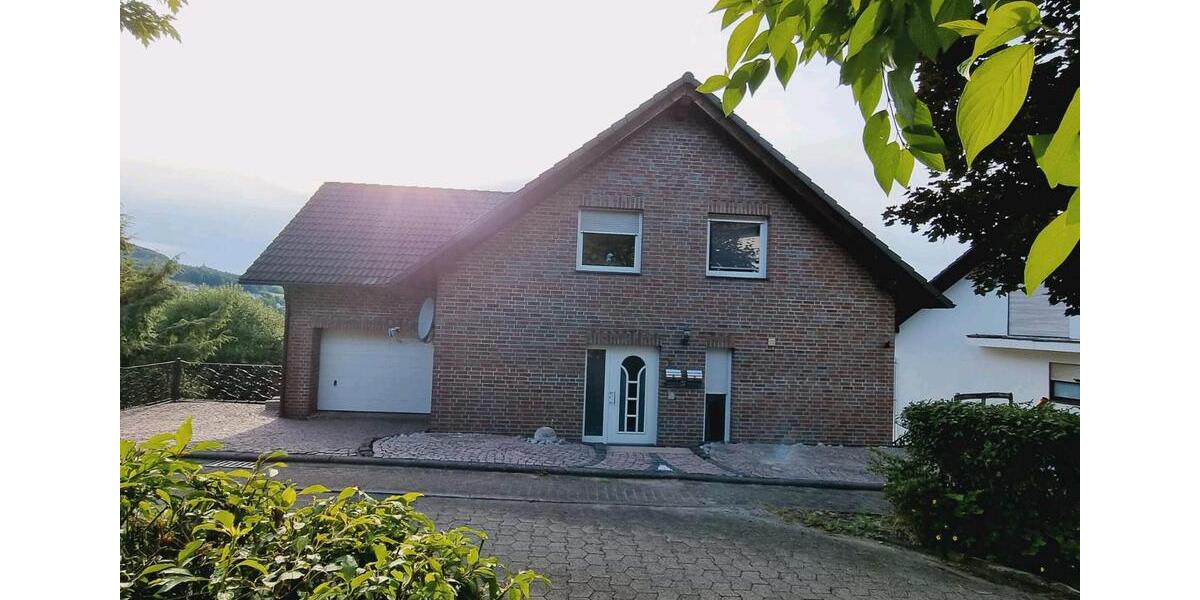 Einfamilienhaus Burbach - 8 Zimmer, 570.000&euro; | Angebot:22469410