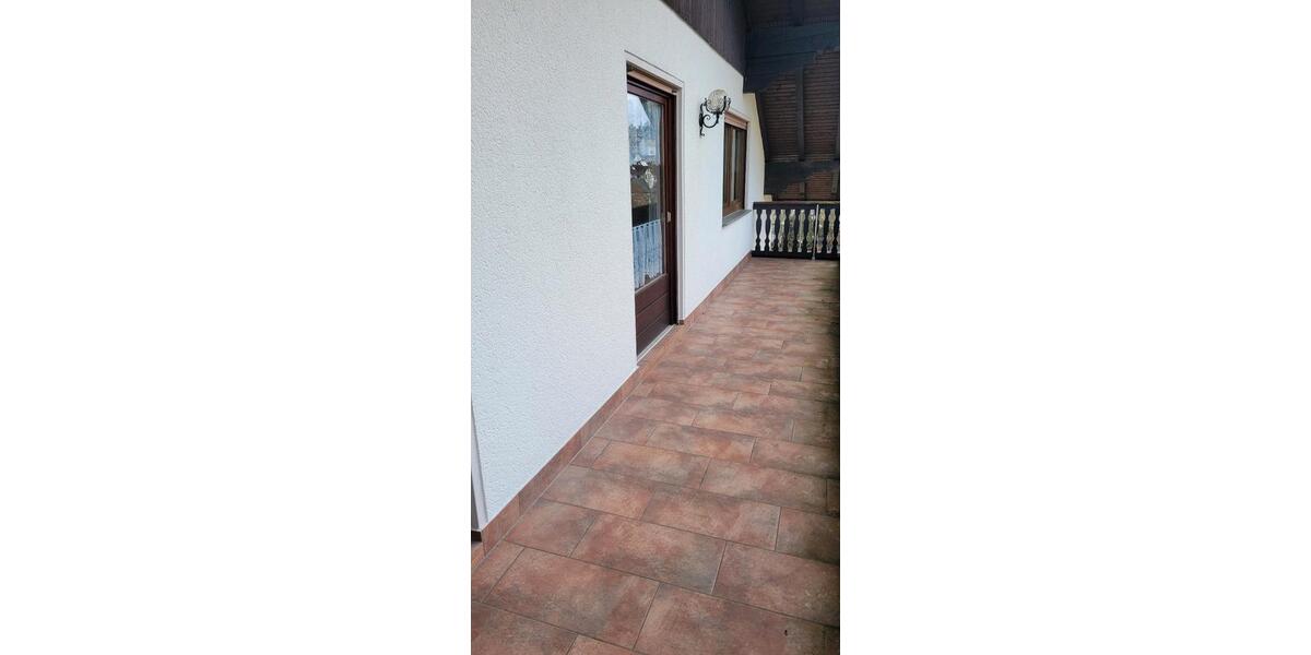 Etagenwohnung Bad Laasphe - 5 Zimmer, 130 m&sup2;, 700&euro; | Angebot:25221271