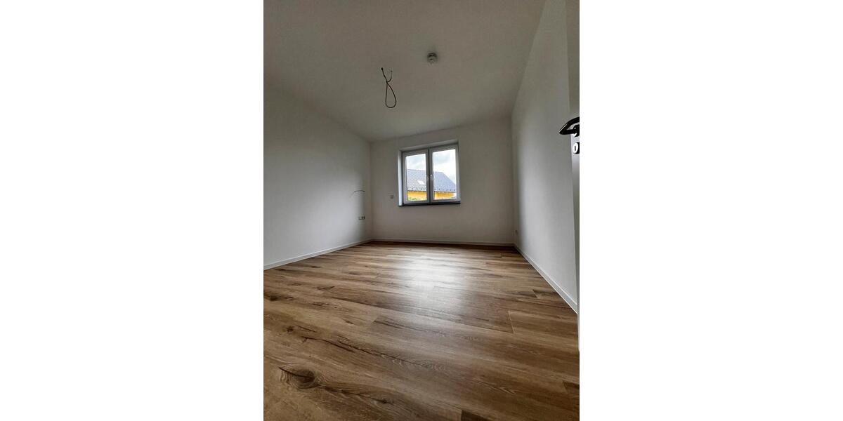 Terrassenwohnung Scheuerfeld - 3 Zimmer, 79 m&sup2;, 960&euro; | Angebot:26029666