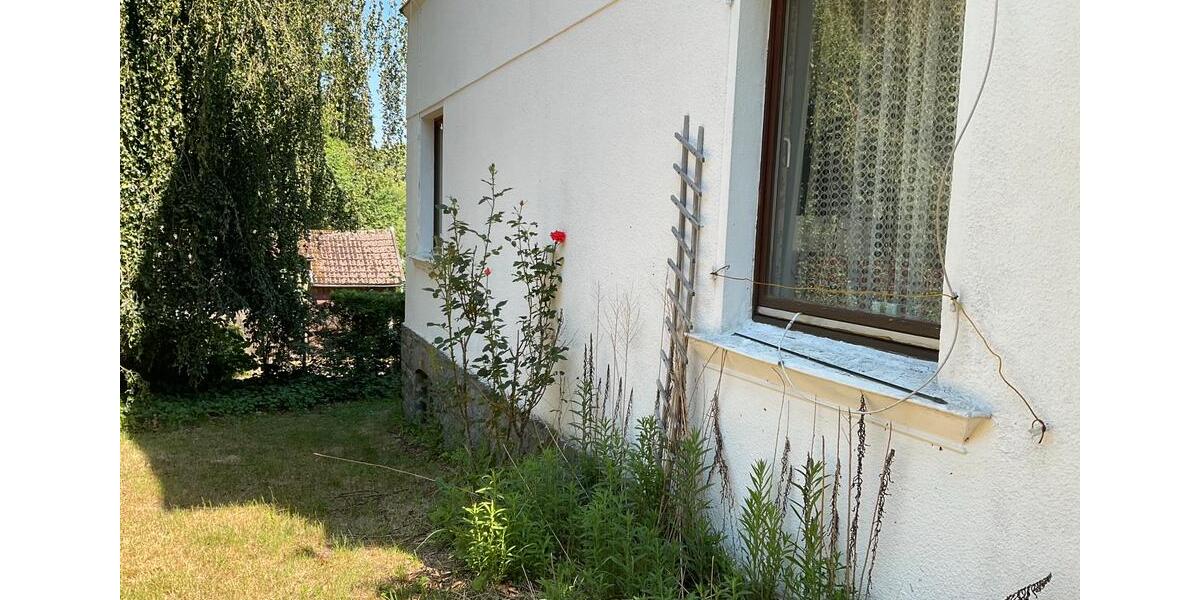 Einfamilienhaus Waldbröl - 8 Zimmer, 150 m&sup2;, 220.000&euro; | Angebot:26061112