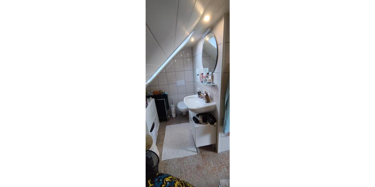 Dachgeschoßwohnung Netphen - 2 Zimmer, 52 m&sup2;, 460&euro; | Angebot:25981102