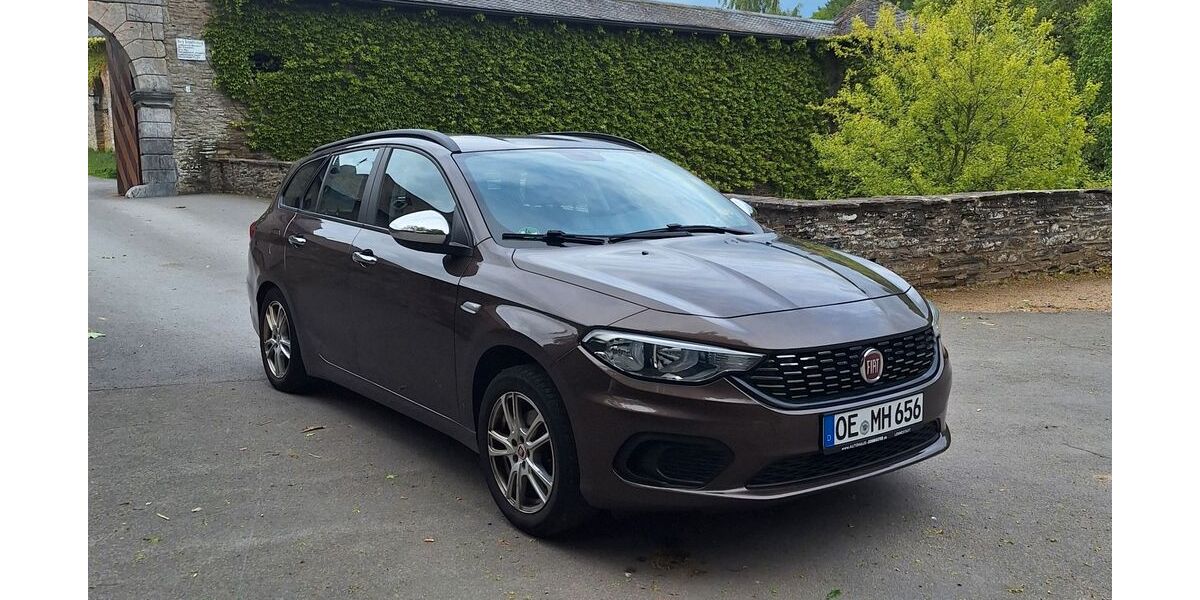 Fiat Tipo 55.000 km 8.900 &euro; Lennestadt 57368