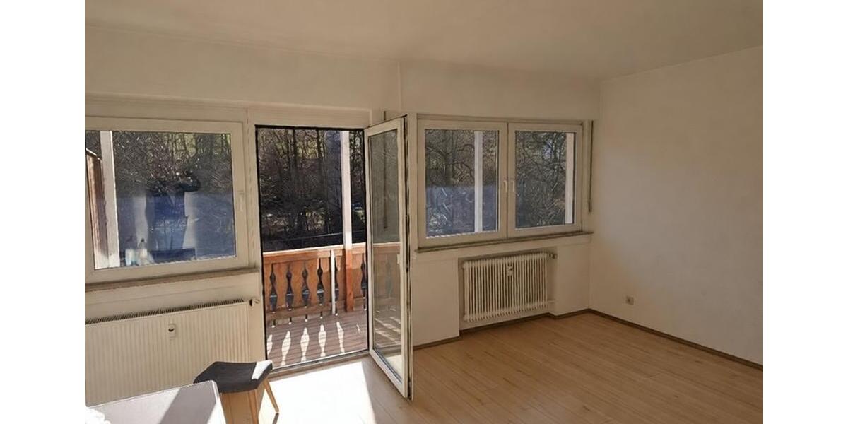 Etagenwohnung Reichshof - 3 Zimmer, 84 m&sup2;, 750&euro; | Angebot:25903370