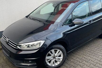 VW Touran 40.900 km 29.890 &euro; Zehnhausen 56477