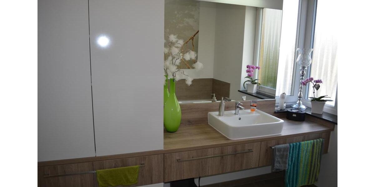 Etagenwohnung Siegen Kaan-Marienborn - 4 Zimmer, 138 m&sup2;, 510.000&euro; | Angebot:23727508