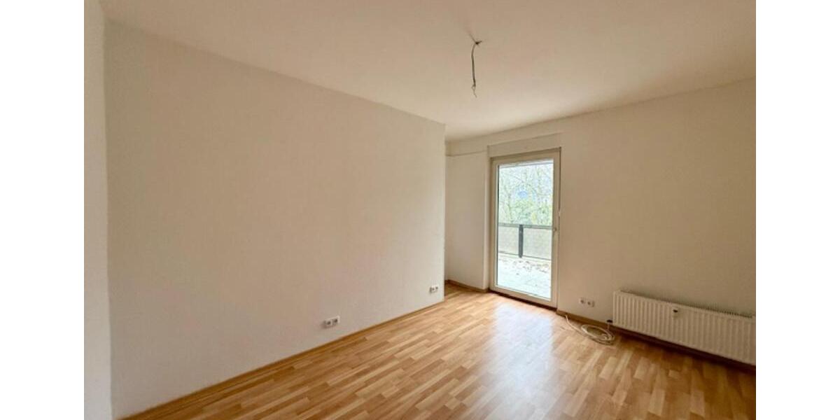 Etagenwohnung Siegen Eiserfeld - 8 Zimmer, 171 m&sup2;, 2.050&euro; | Angebot:25721985