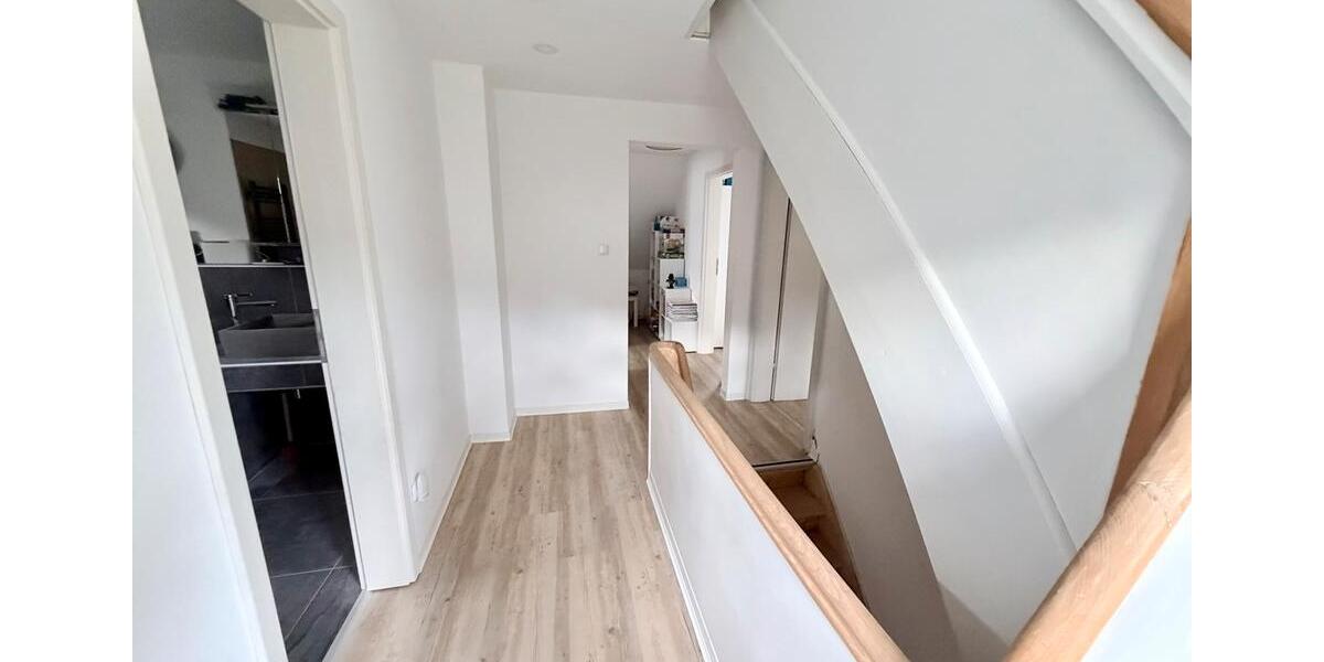 Doppelhaushälfte Hilchenbach - 6 Zimmer, 160 m&sup2;, 359.000&euro; | Angebot:27194345