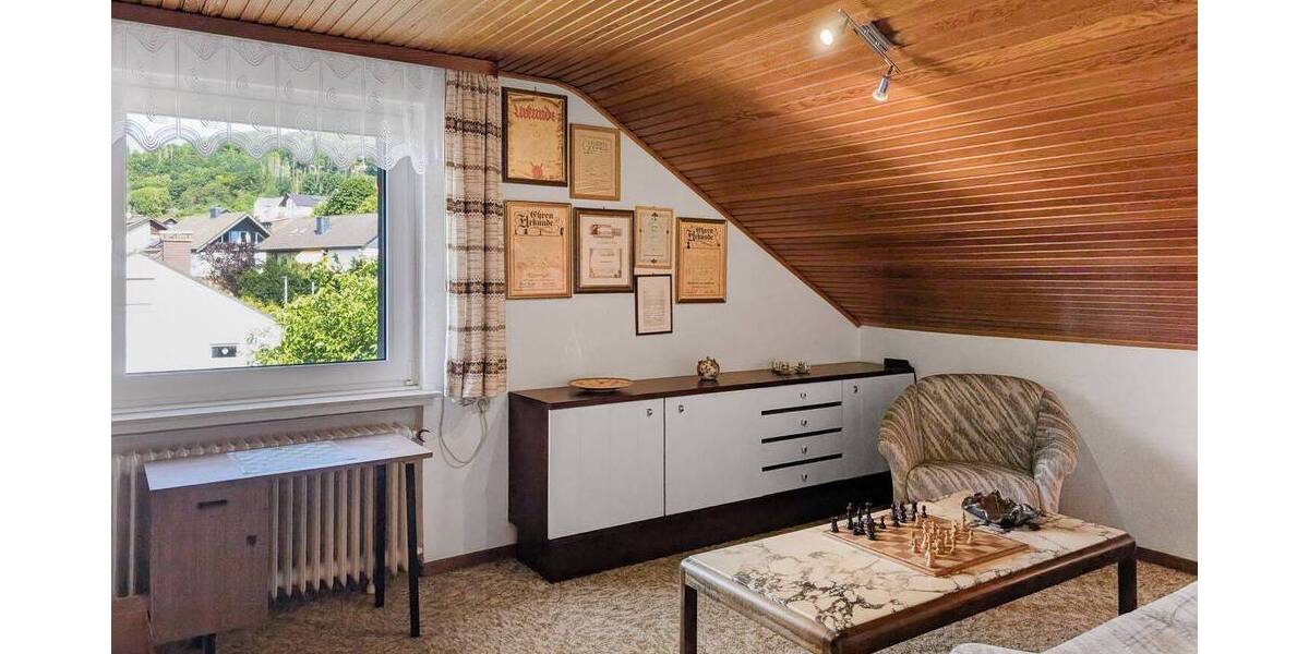 Einfamilienhaus Bad Laasphe - 6 Zimmer, 183 m&sup2;, 336.000&euro; | Angebot:25775252