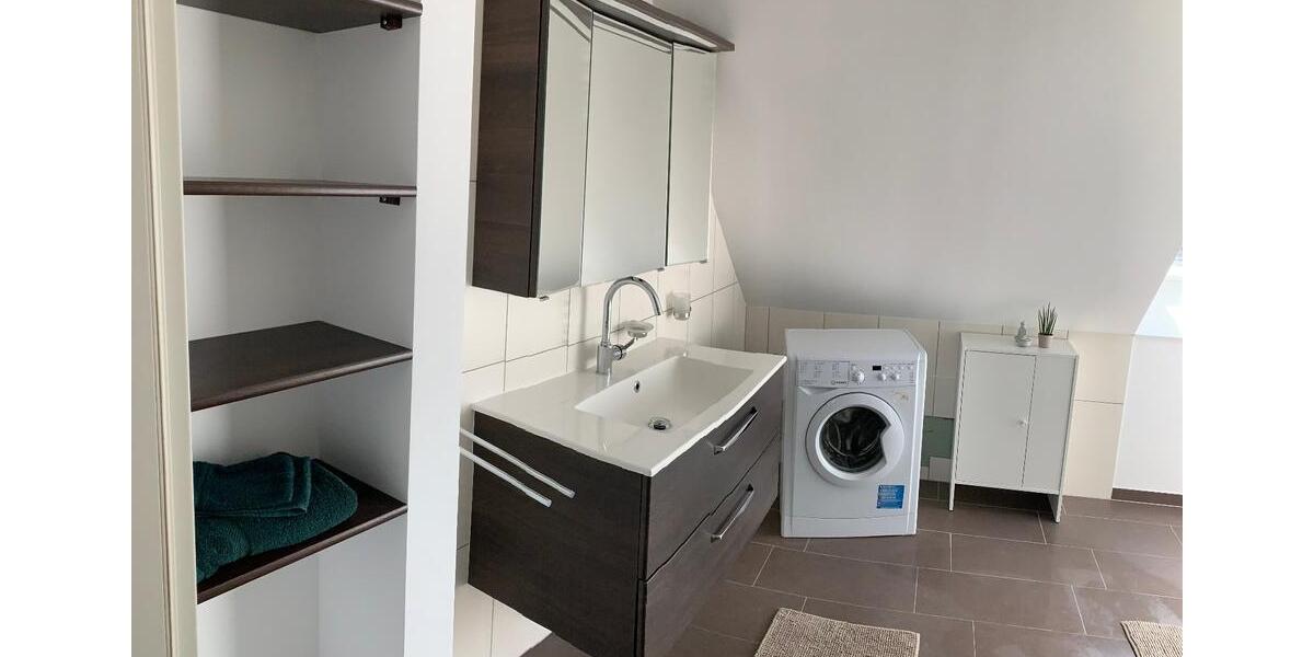Etagenwohnung Reichshof - 7 Zimmer, 156 m&sup2;, 285.000&euro; | Angebot:26994427