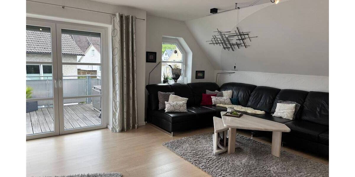 Mehrfamilienhaus, Wohnhaus Lennestadt Meggen - 9 Zimmer, 244 m&sup2;, 395.000&euro; | Angebot:25771706