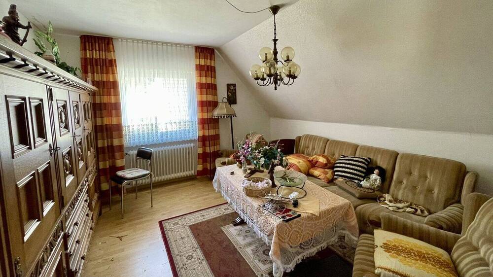 Doppelhaushälfte Kirchhundem / Heinsberg Heinsberg - 1 Zimmer, 196 m&sup2;, 130.000&euro; | Angebot:25688448