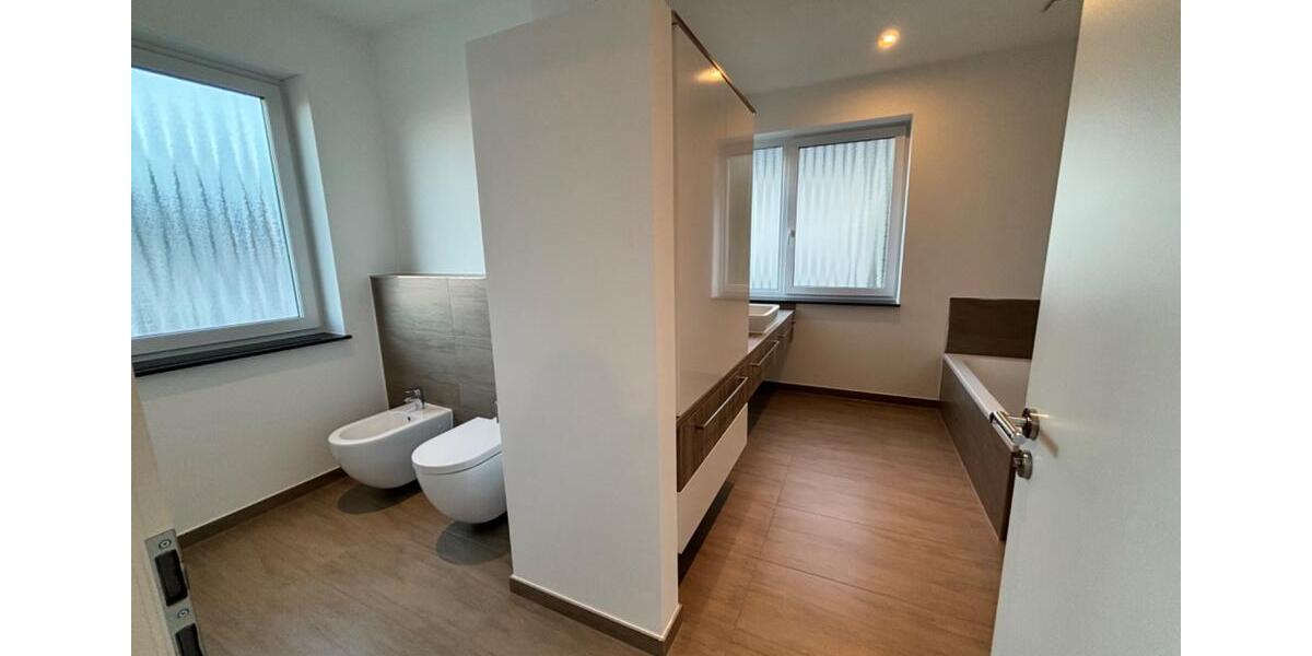 Terrassenwohnung Siegen Kaan-Marienborn - 4 Zimmer, 144 m&sup2;, 510.000&euro; | Angebot:23261304
