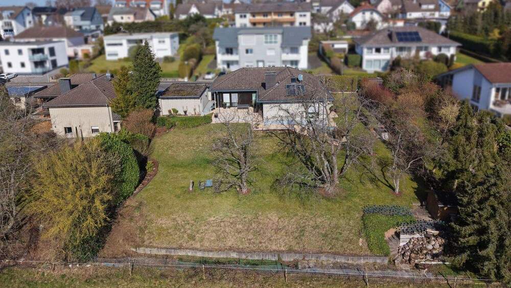 Einfamilienhaus Hachenburg - 7 Zimmer, 219 m&sup2;, 580.000&euro; | Angebot:25738118