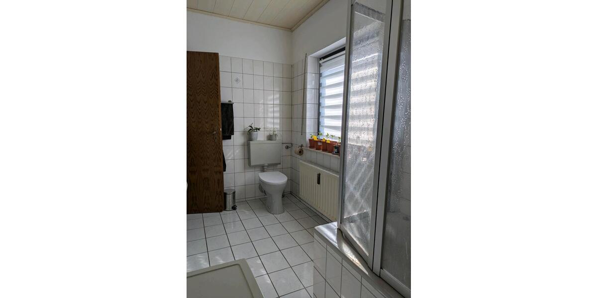 Etagenwohnung Scheuerfeld - 4 Zimmer, 90 m&sup2;, 700&euro; | Angebot:26671001