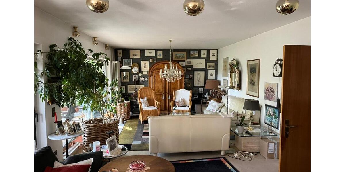 Etagenwohnung Siegen Kaan-Marienborn - 3 Zimmer, 120 m&sup2;, 1.050&euro; | Angebot:25942432