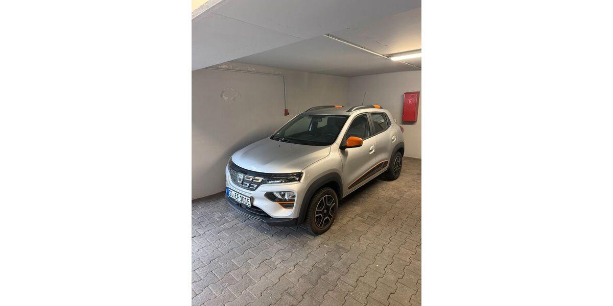 Dacia Spring 73.000 km 9.000 &euro; Siegen 57078