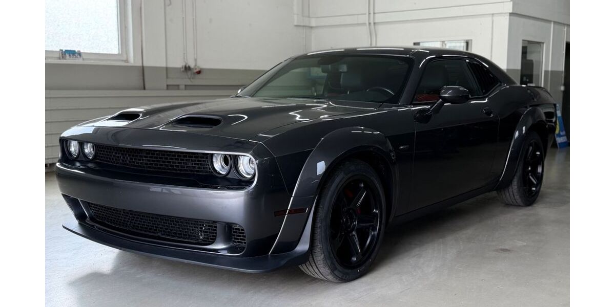 Dodge Challenger 118.000 km 35.991 &euro; Driedorf 35759