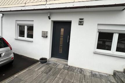 Wohnung Hof - 3 Zimmer, 83 m&sup2;, 670&euro; | Angebot:25456667