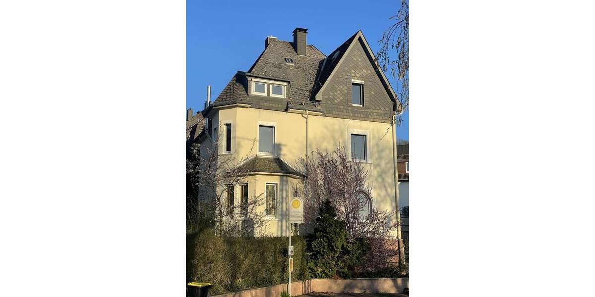 Einfamilienhaus Siegen-Weidenau Weidenau - 7 Zimmer, 175 m&sup2;, 399.000&euro; | Angebot:26422670