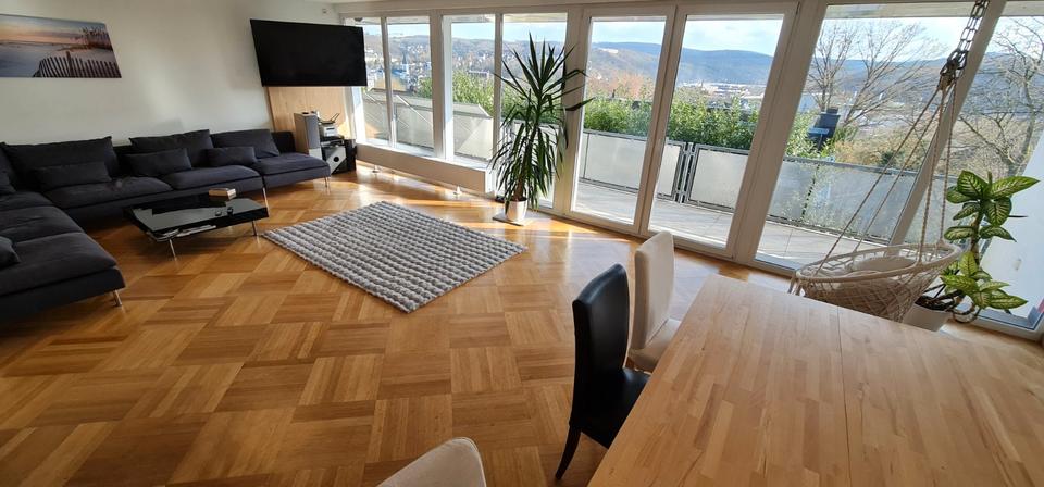 Erdgeschoßwohnung Siegen - 4 Zimmer, 140 m&sup2;, 1.350&euro; | Angebot:26038156