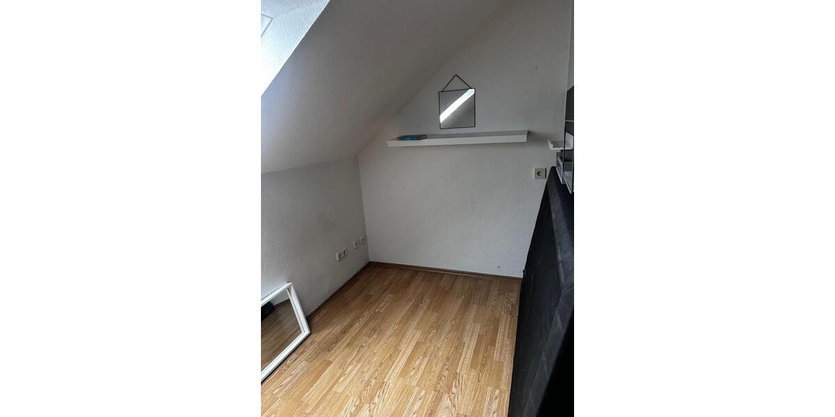Dachgeschoßwohnung Mudersbach - 3 Zimmer, 70 m&sup2;, 740&euro; | Angebot:26545194