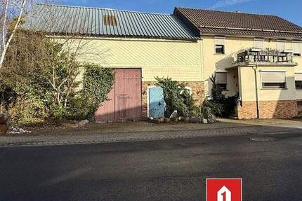 Haus Hachenburg VG - 7 Zimmer, 160 m&sup2;, 220.000&euro; | Angebot:25691949