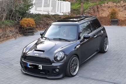 Mini John Cooper Works 145.779 km 12.300 &euro; Burbach 57299