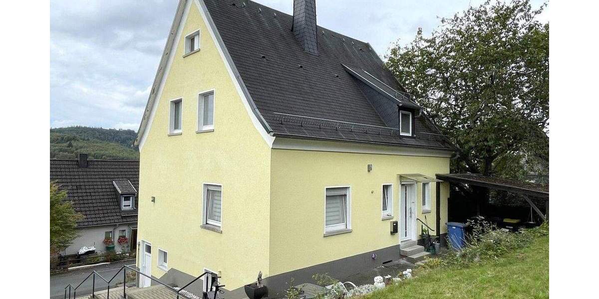 Einfamilienhaus Dietzhölztal / Ewersbach Ewersbach - 5 Zimmer, 118 m&sup2;, 169.000&euro; | Angebot:25728154