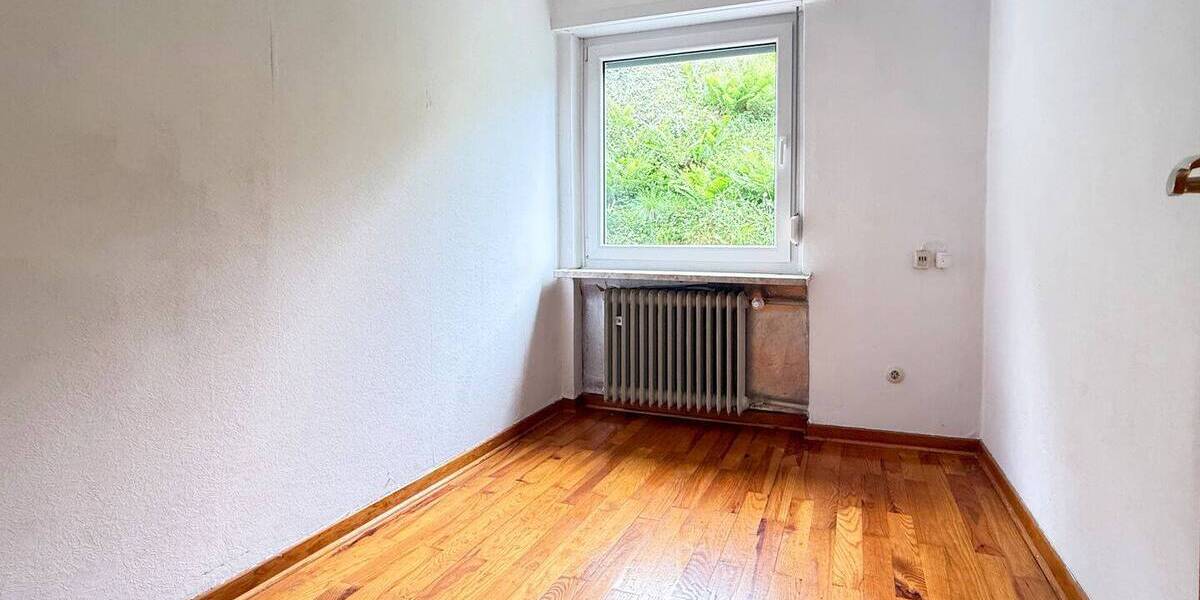 Mehrfamilienhaus, Wohnhaus Brachbach - 6 Zimmer, 123 m&sup2;, 198.000&euro; | Angebot:25738120