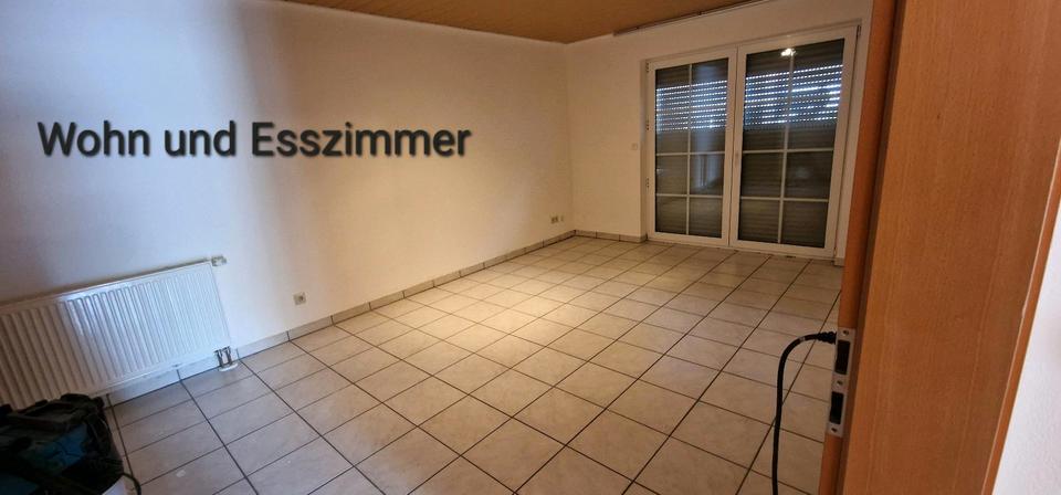 Terrassenwohnung Siegen Kaan-Marienborn - 3 Zimmer, 75 m&sup2;, 1.000&euro; | Angebot:25894300